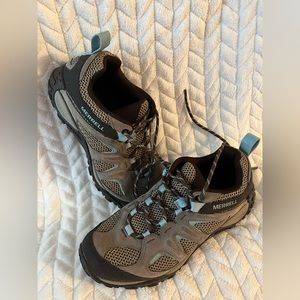 Merrell Hiking Shoes, size 7